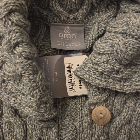 Gray Cable Knit Cardigan with Chunky Texture - Picture 2 of 4